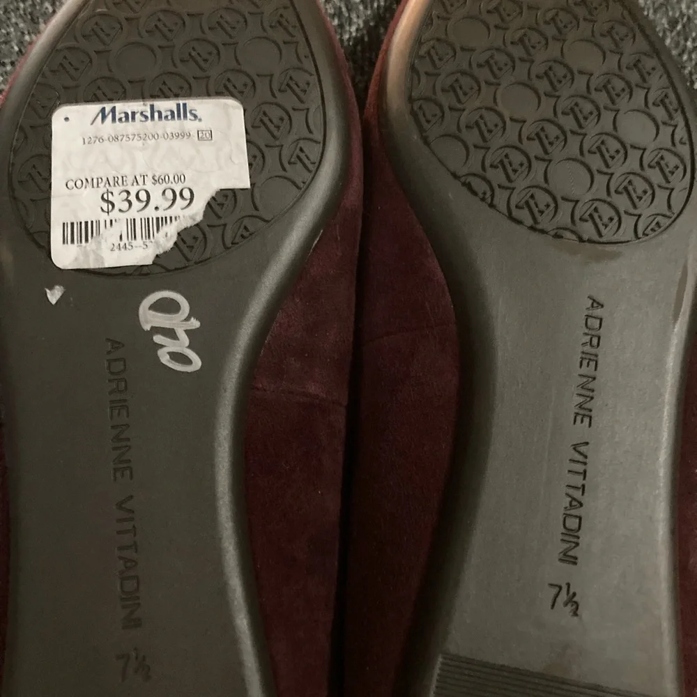 ADRIENNE VITTADINI Womens Wine Color,‎ Scalloped Edge Pointed Toe 7.5M